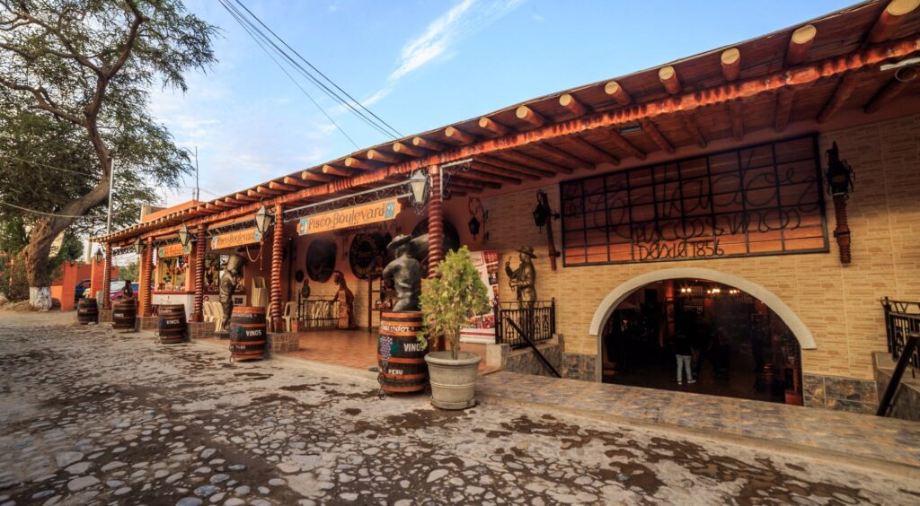 El Catador, Taqara, exterior