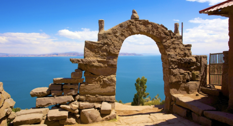 Uros & Taquille Islands Full Day Tour